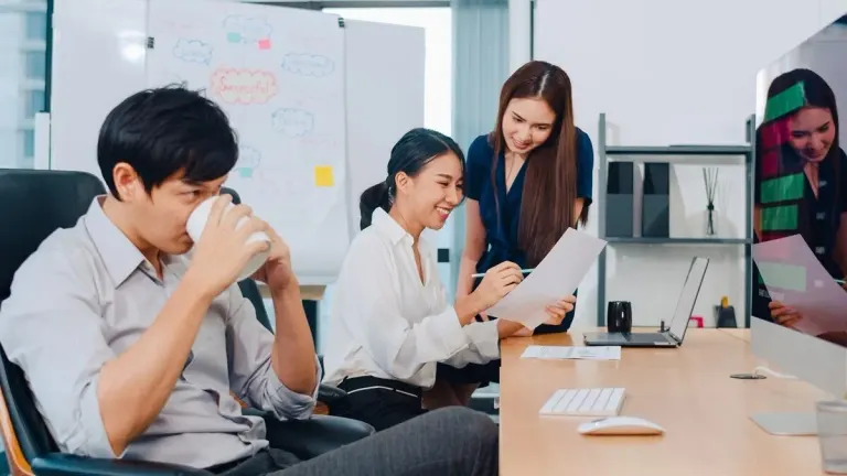 Employers Seek More Than AI Skills as Technology Reshapes Jobs