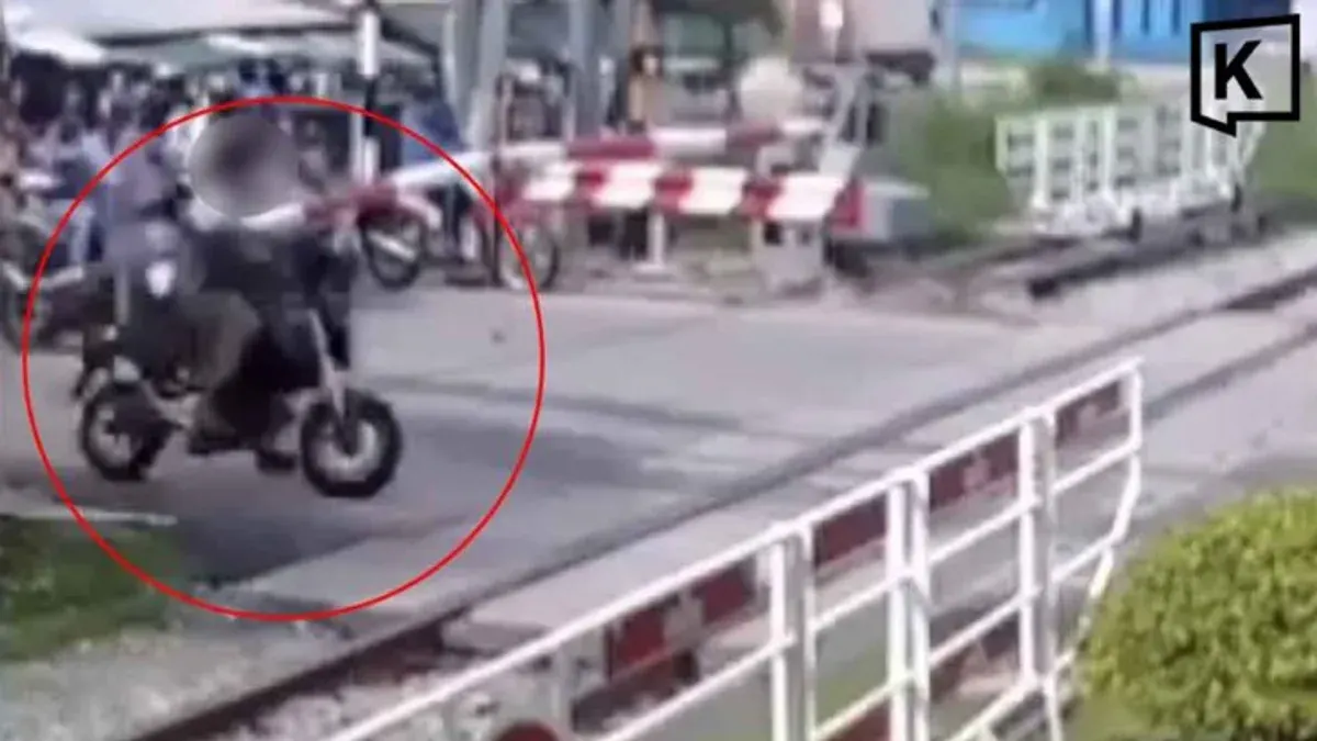 Train Kills Motorcyclist Ignoring Lowered Barrier in Pattaya