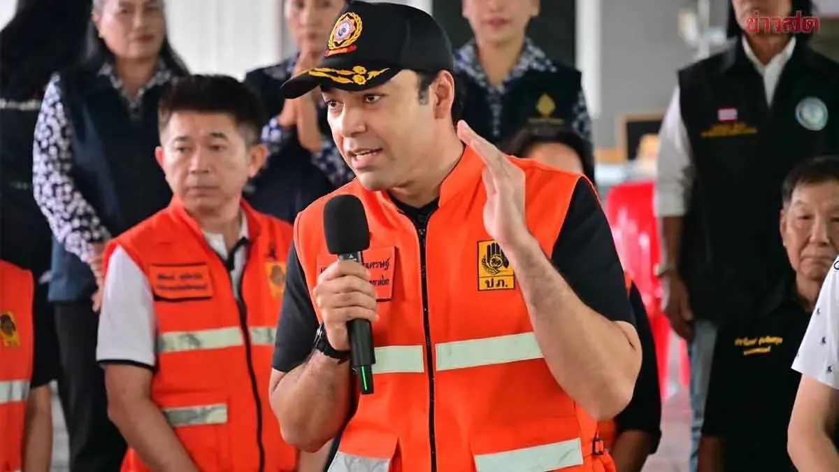 Deputy Minister Oversees Flood Relief Efforts in Kanchanaburi