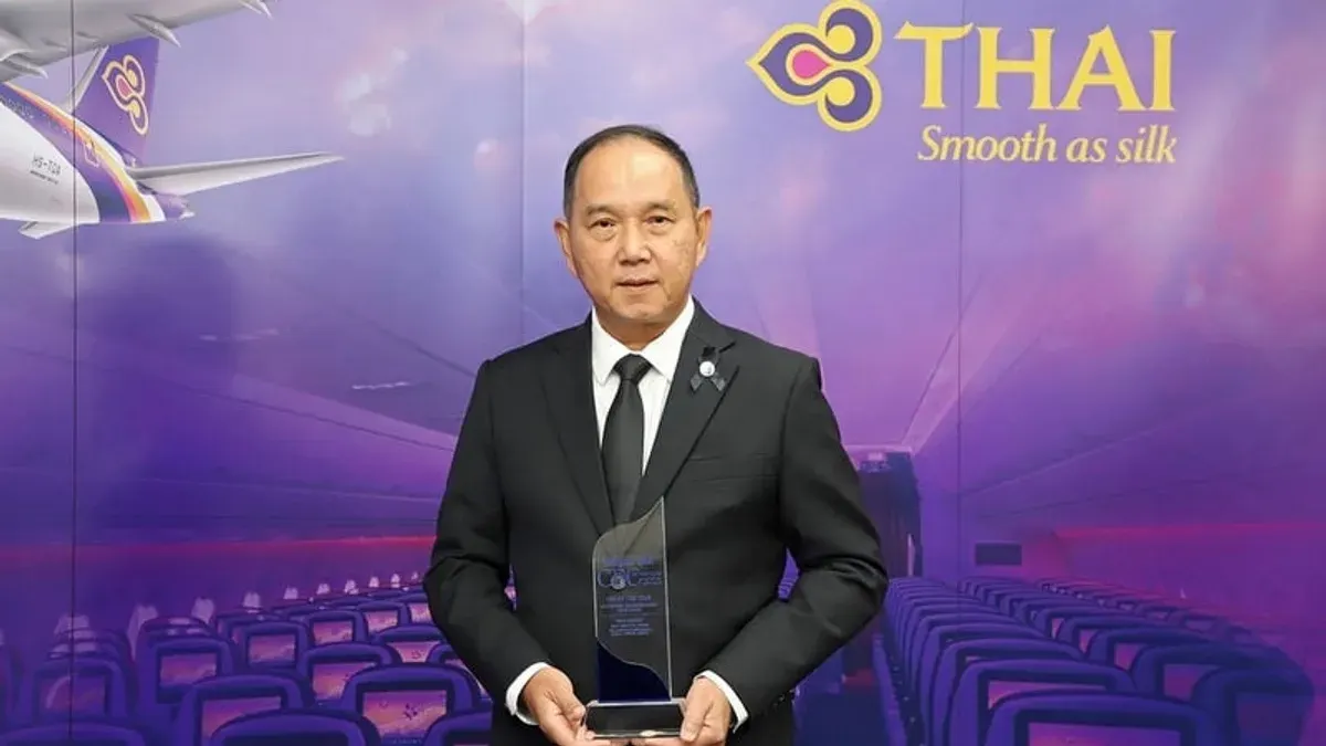 Thai Airways Sacks CEO After Bangkok Flood Disrupts Flights