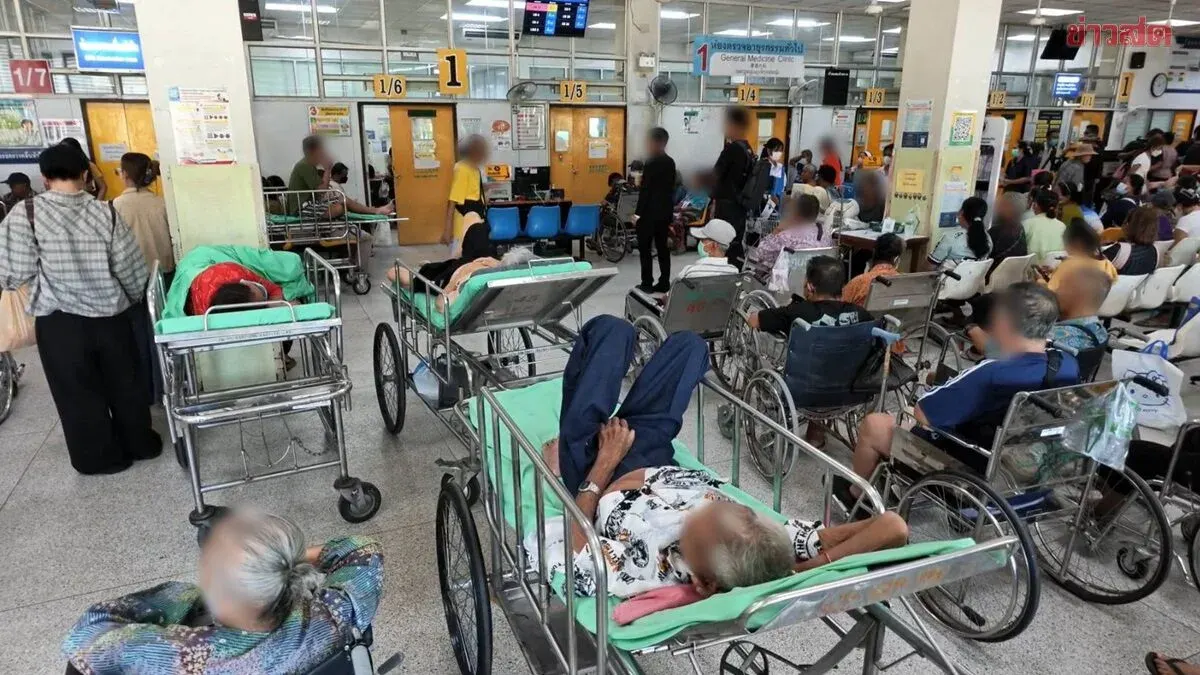Khon Kaen Doctor Urges Winter Health Guard Against Flu, PM2.5