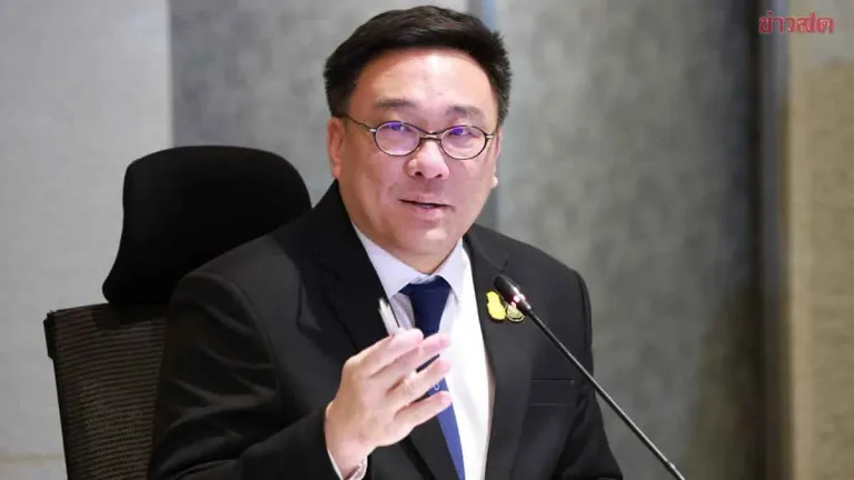Pheu Thai Leader Urges Patience on Senate Case Ruling