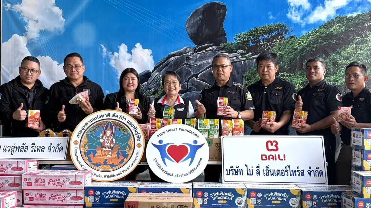 Foundation Donates Over 6,000 Snacks to National Park Staff