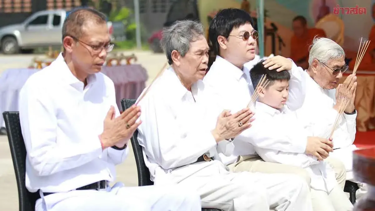 Jetsada Technical Museum Mourns Astrology Advisor Buanlab Lertlap, 98