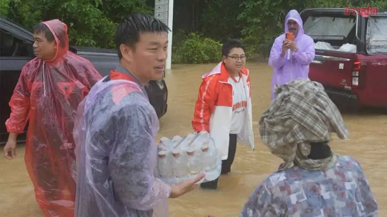 Thai Opposition Leader Urges Faster Flood Relief in Chanthaburi