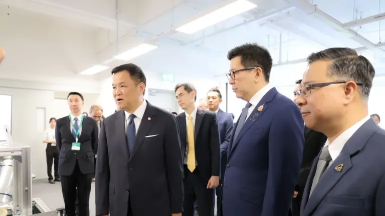 Thai PM Opens Infineon Semiconductor Plant in Samut Prakan