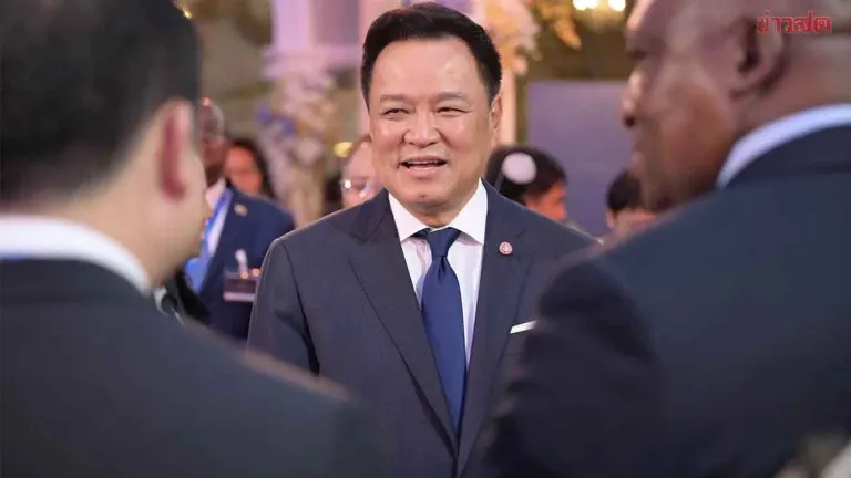 PM Hosts Welcome Dinner for Finance Minister, Central Bank Chief