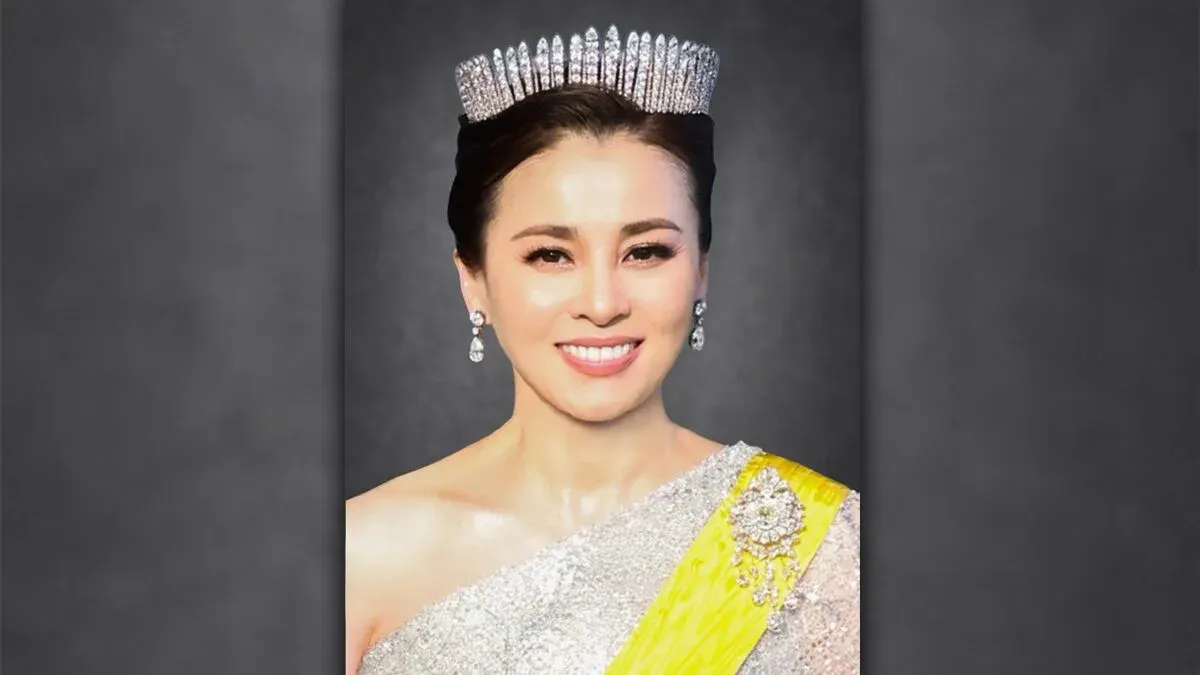 Thai Queen Visits Japan to Watch Women's Ice Hockey Championship