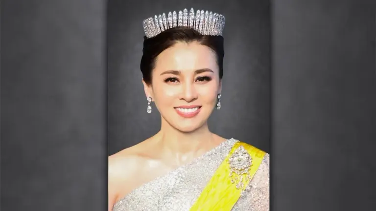 Thai Queen Visits Japan to Watch Women's Ice Hockey Championship