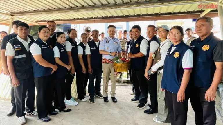 Lopburi Residents Welcome New Lam Sonthi District Chief Setthawut