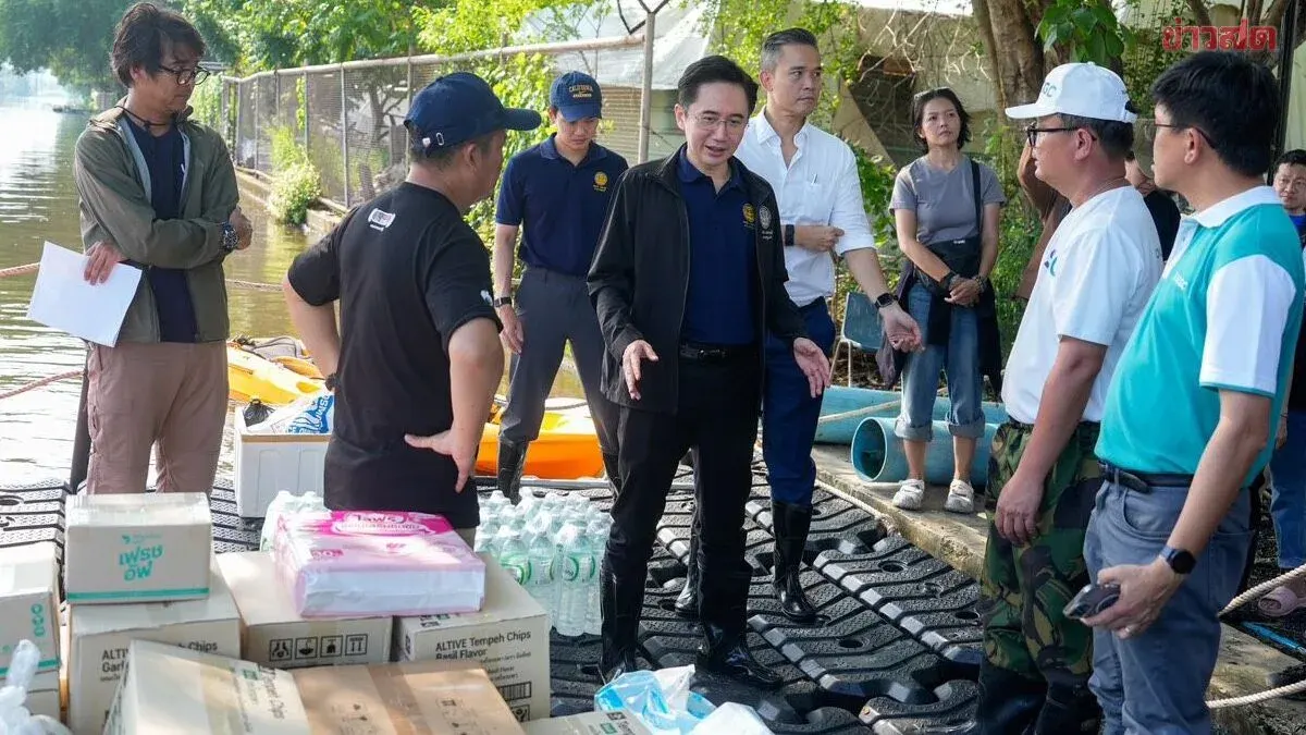 Deputy PM Launches High-Capacity Rescue Raft for Flood Victims
