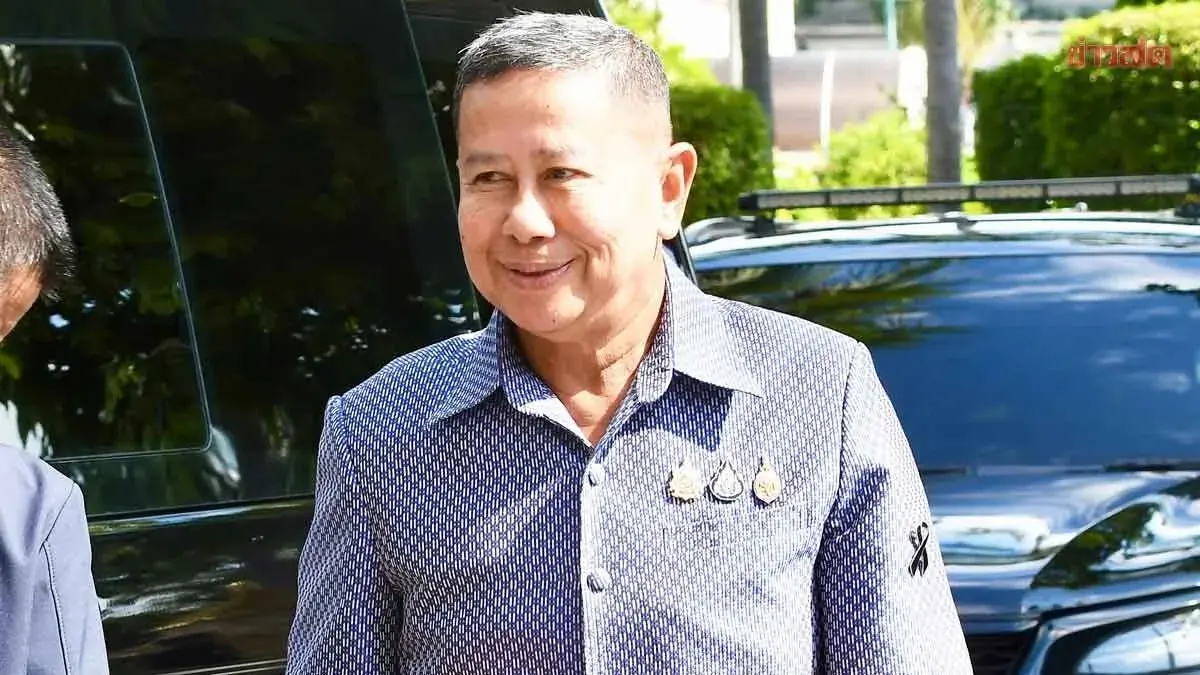 Defense Minister Confident Ahead of No‑Confidence Debate