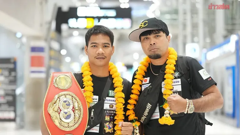 Thai IBF Champ Phetkosol Returns Home After KO Victory