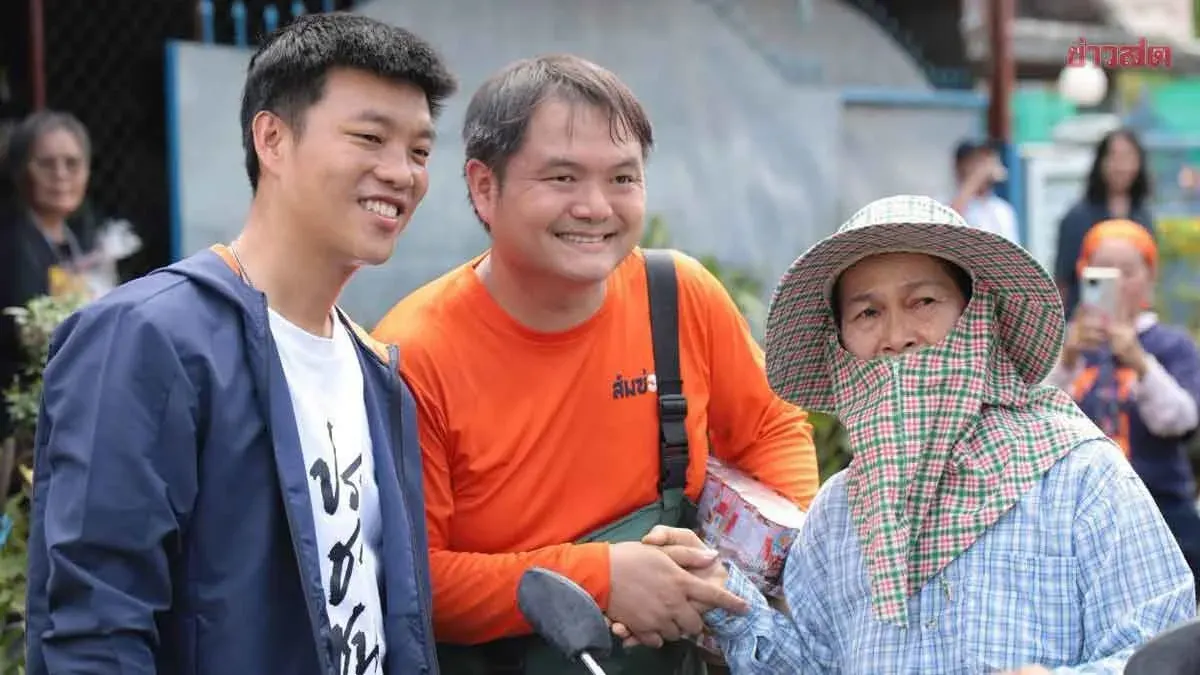 MP Visits Flood-Hit Rangsit, Demands Full Drainage Capacity