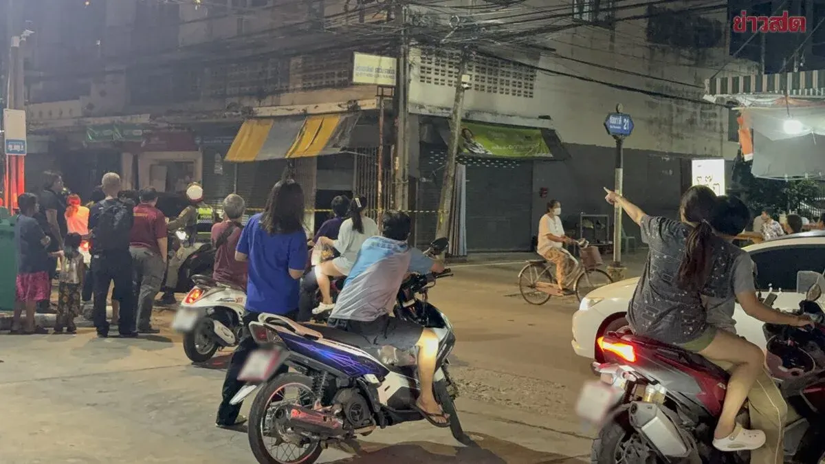Nonthaburi Orders Evacuation as Shophouse Column Tilts, Cracks