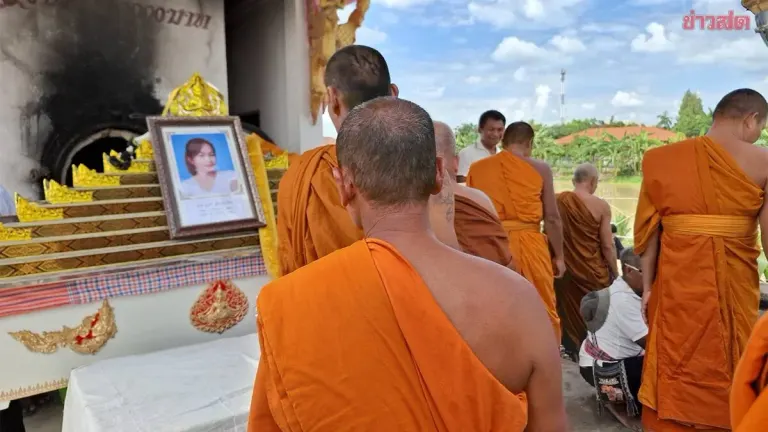 Eight‑Year‑Old Boy Seeks Help After Mother’s Death in Buriram