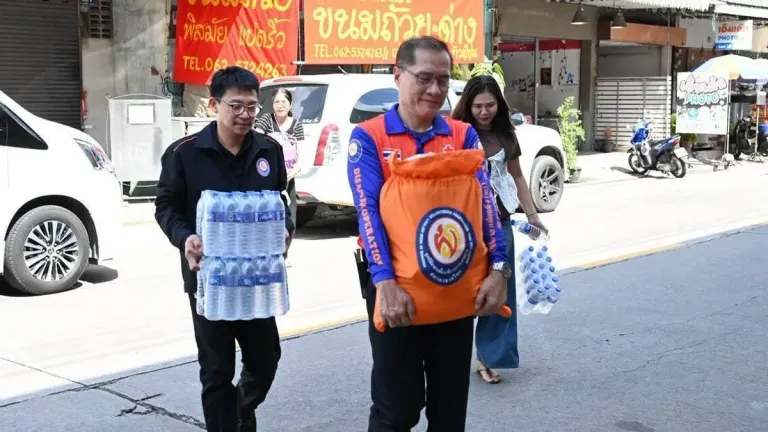 Foundation Delivers Relief Packs to Flood-Hit Blind Association
