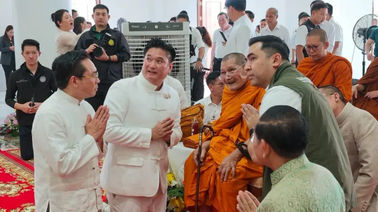 Buddha Statue Consecrated to Boost Udon Thani Horticulture Expo