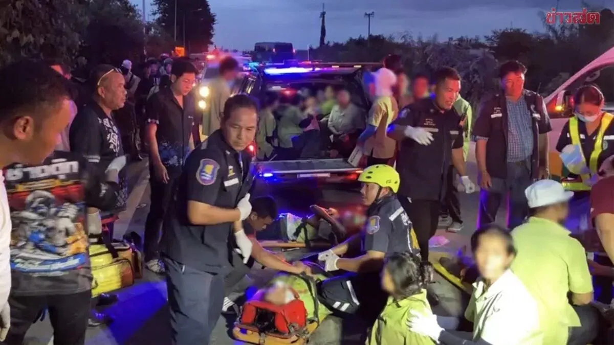 Six-Wheel Truck Overturns Carrying Myanmar Workers, 59 Injured