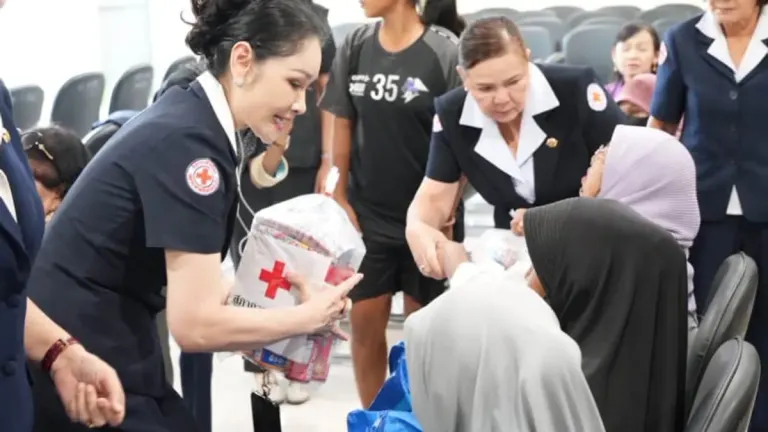Red Cross Distributes Aid to Sakhu’s Disadvantaged Residents