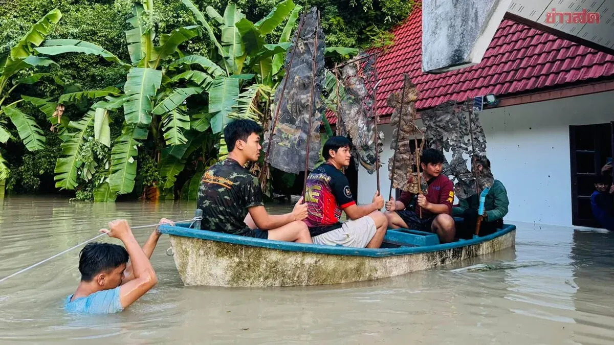 Flood Forces Shadow Puppet Team to Evacuate Artefacts in Rayong