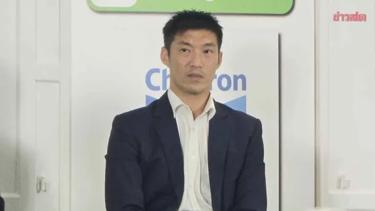 Thanathorn Warns Thailand Faces Two Lost Decades, Calls for Democracy