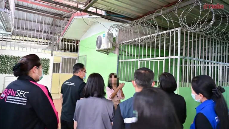 Thai Ministry Aids 25 Elderly in Iron Cage Beds