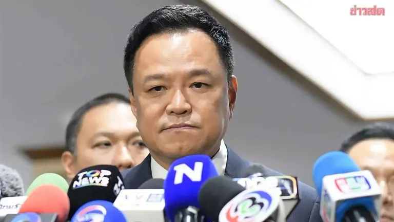 Anutin Says October No-Confidence Debate Fine Five Days Too Long
